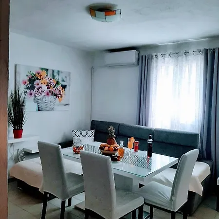 Kuca Za Odmor Neva Feriehus Nečujam