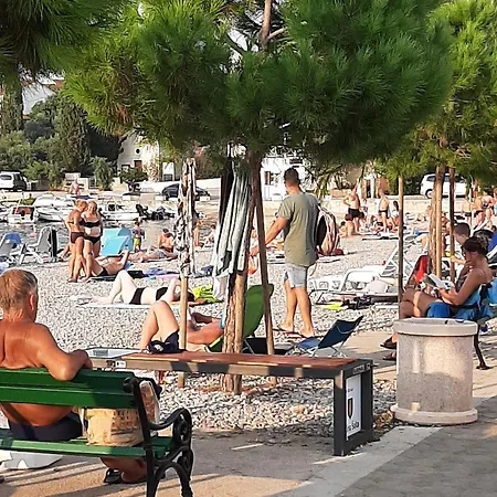 Nyaraló Kuca Za Odmor Neva *