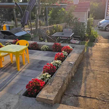 Сasa de vacaciones Kuca Za Odmor Neva *